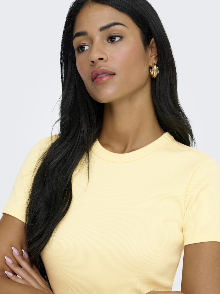 T-shirt maniche corte