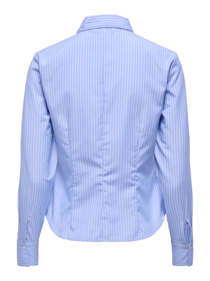 Camicia sagomata