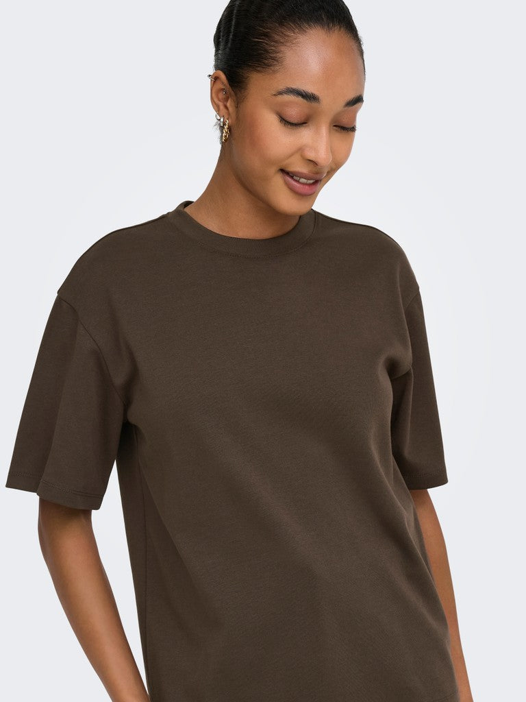 T-shirt loose