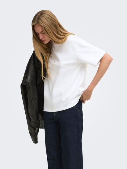 T-shirt loose