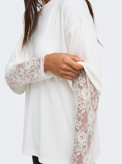 T-shirt maniche pizzo doppiata