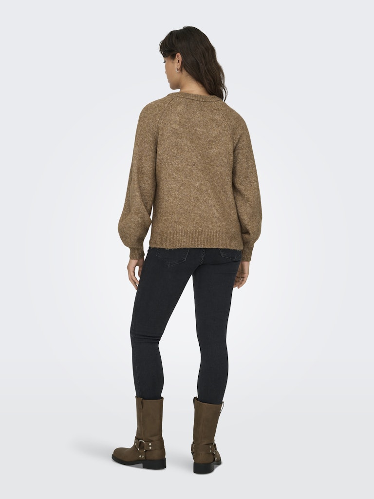 Maglia tre bottoni spalla