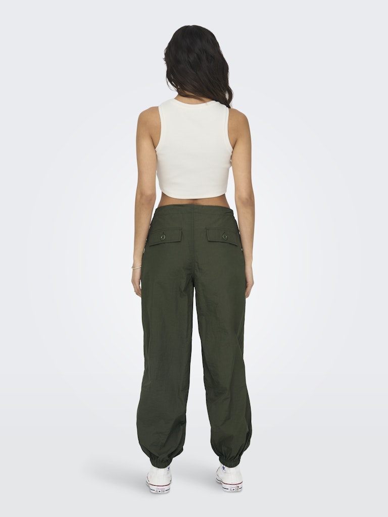 Canotta crop