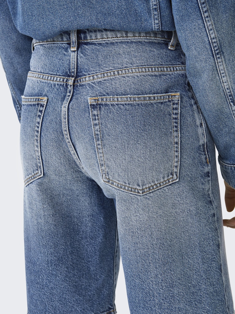 Bermuda denim