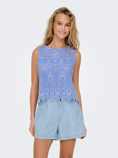 Camicia sangallo smanicata