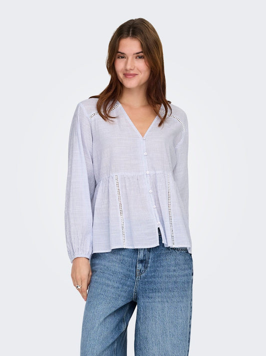 Camicia scollo V balza