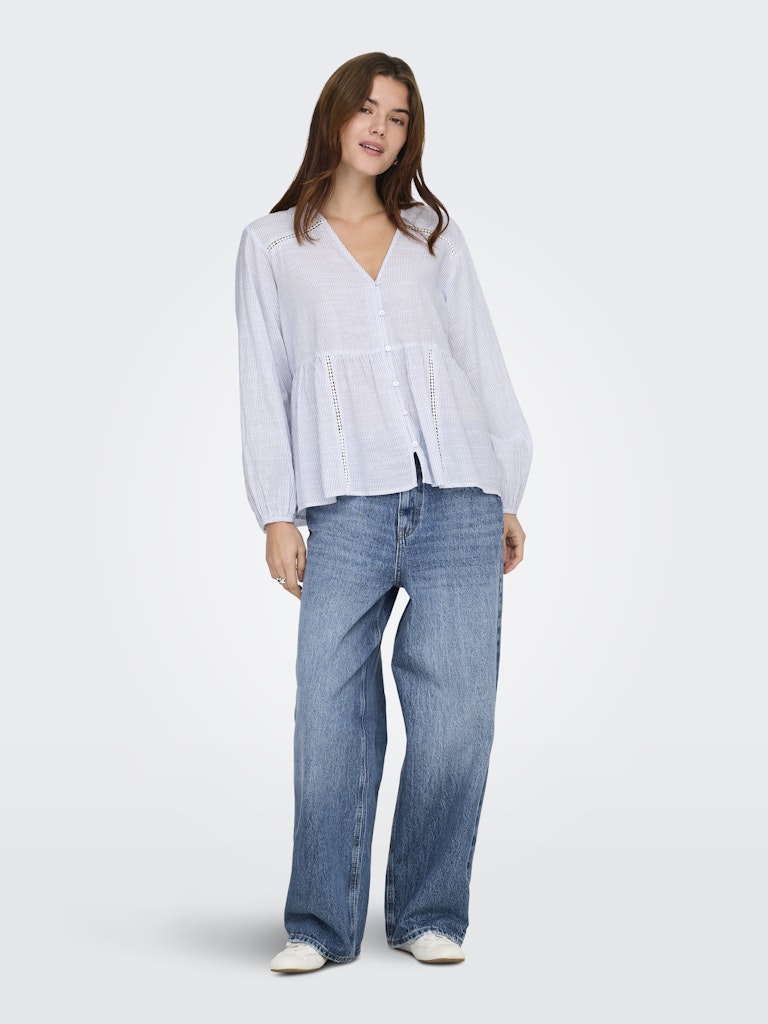 Camicia scollo V balza