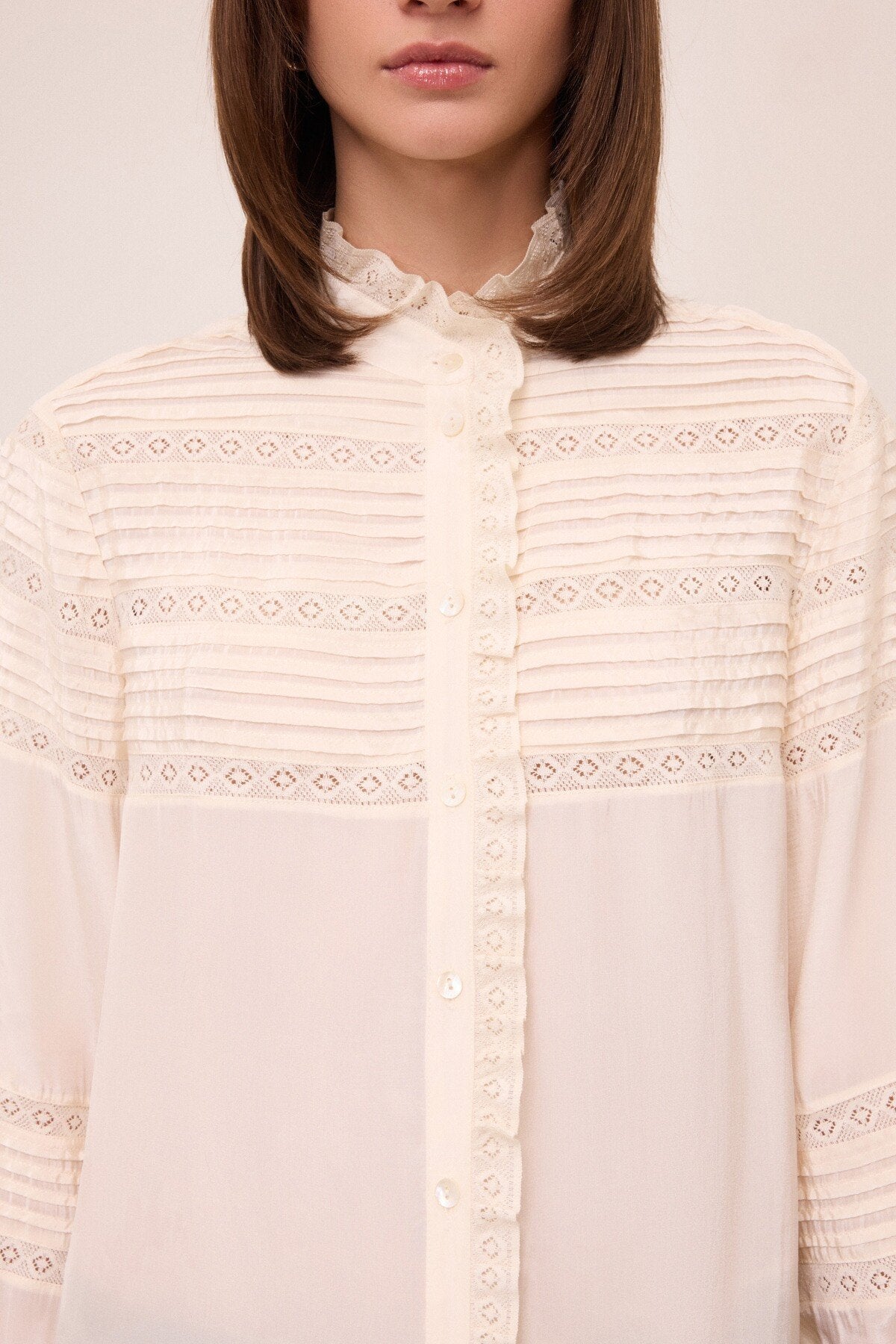 Camicia coreana inserti pizzo