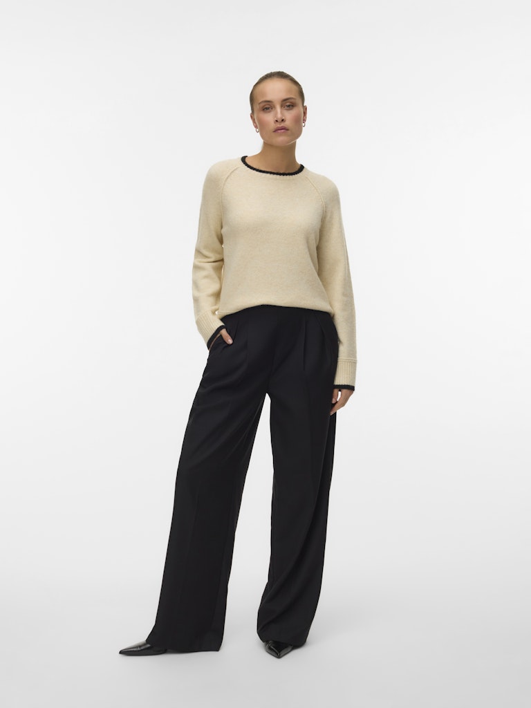 Maglia scollo profilato