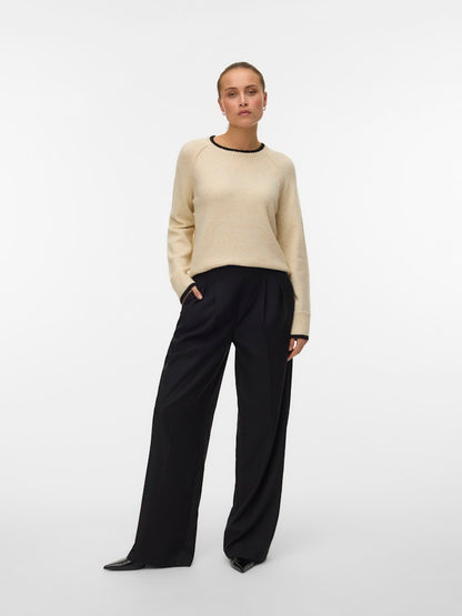 Maglia scollo profilato