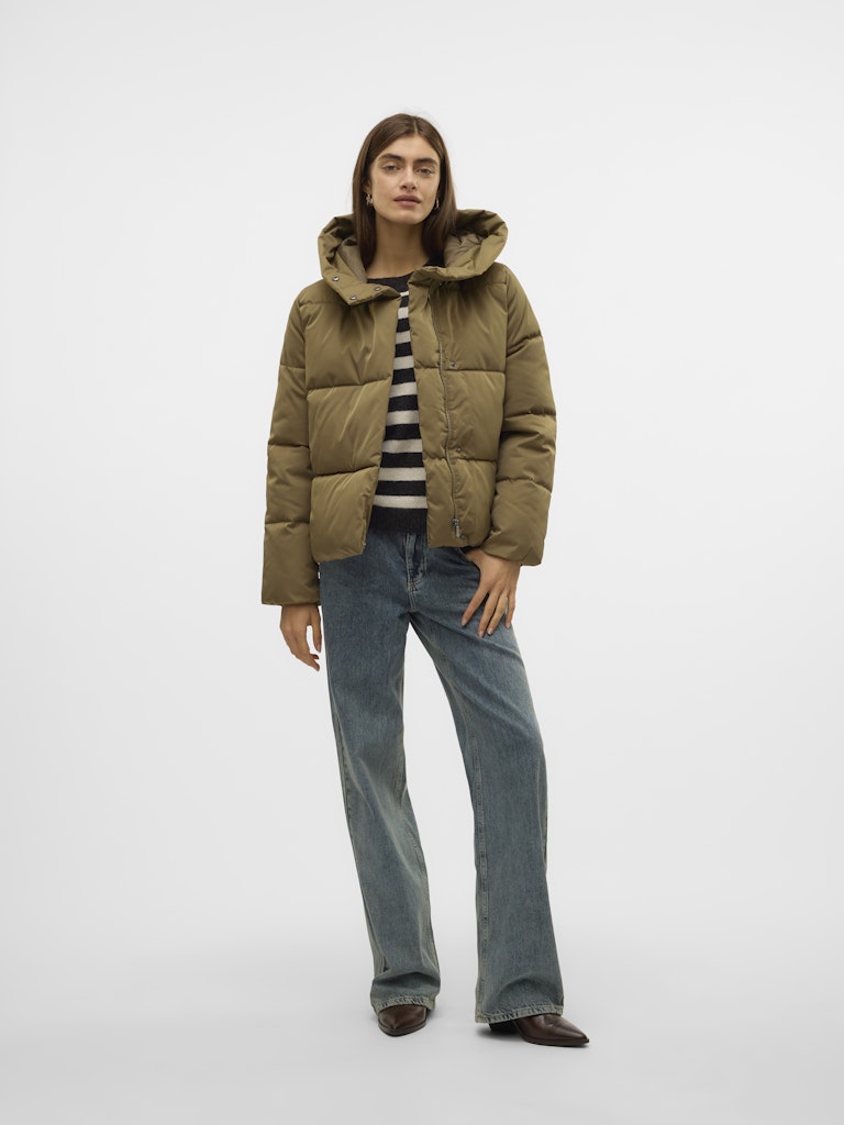 Piumino corto cappuccio