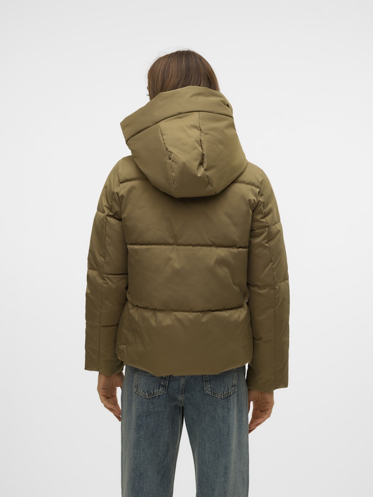 Piumino corto cappuccio