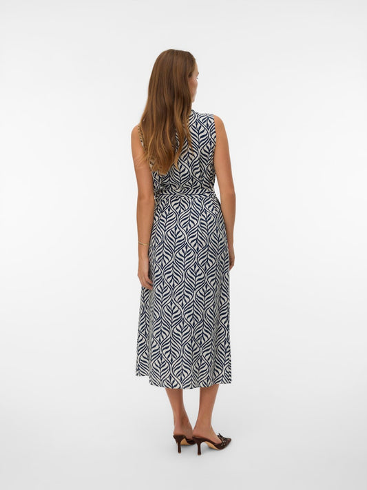 Abito smanicato fantasia