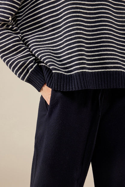 Maglia scollo V righe