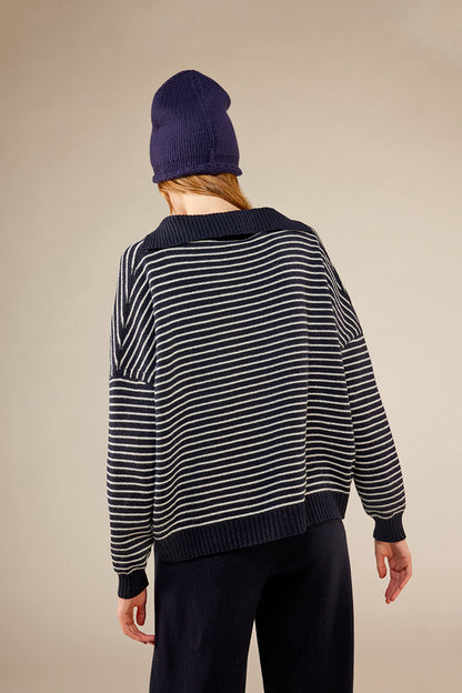 Maglia scollo V righe