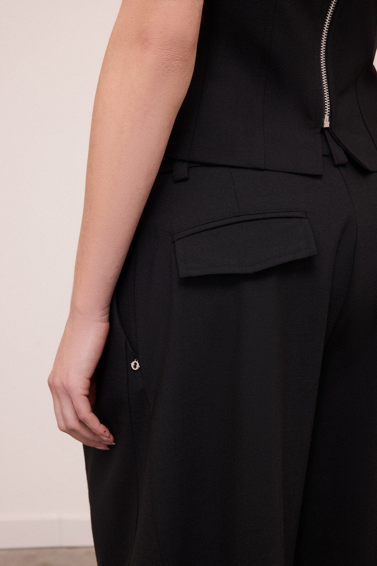 Pantaloni ampi