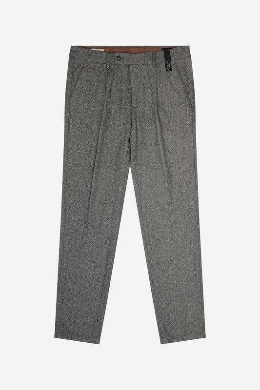 Pantaloni pinces spigati