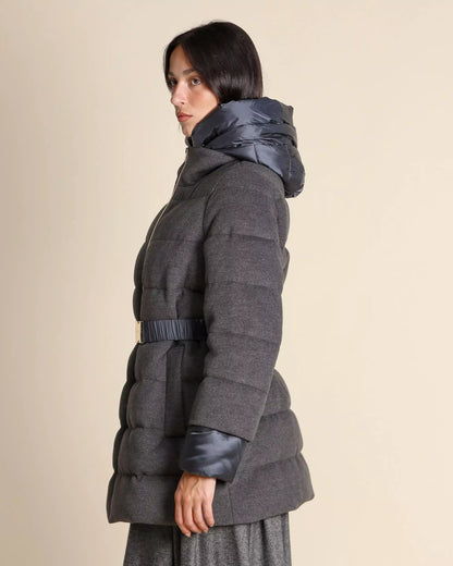 Piumino cintura cappuccio