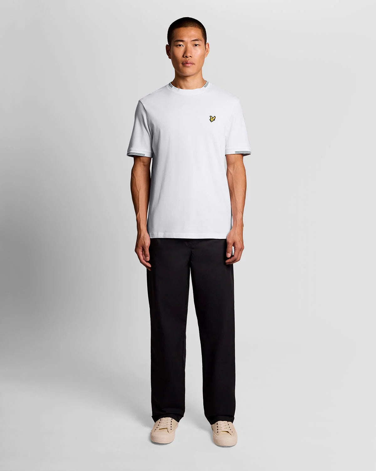 T-shirt contrasti